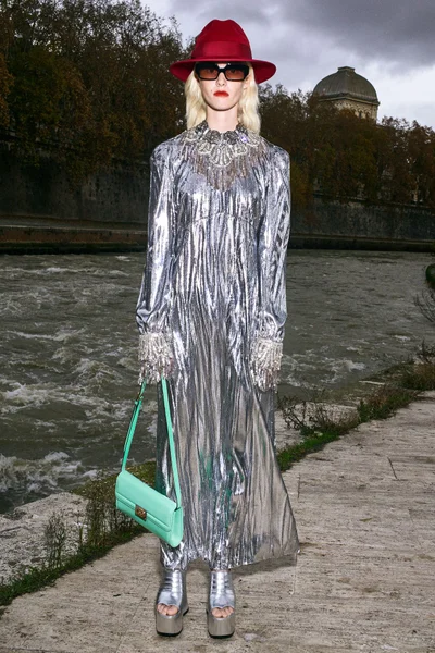 Look 13